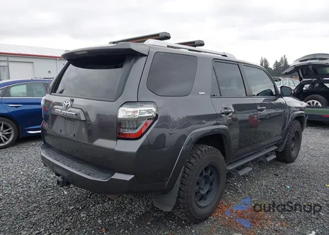 2018 Toyota 4Runner Sr5 Premium z USA, uszkodzony, nr VIN JTEBU5JR8J5538971